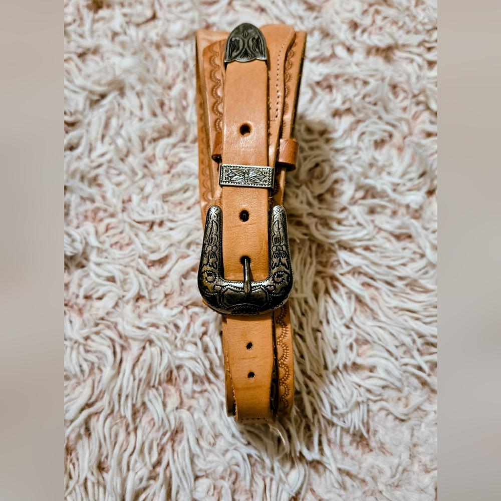 🤎VTG Tooled Leather ESPRIT Belt